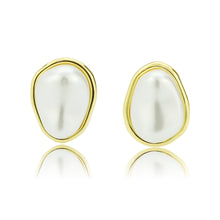 Load image into Gallery viewer, 3W1732G - Flash Gold Brass Earring with Synthetic in White