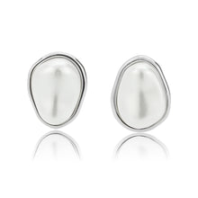 Load image into Gallery viewer, 3W1732 - Imitation Rhodium Brass Earring with Synthetic in White