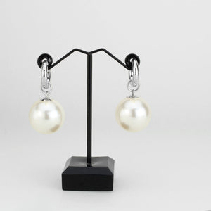 3W1741 - Imitation Rhodium Brass Earring with Synthetic in White