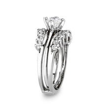 Load image into Gallery viewer, LO5S076- Sterling Silver Ring with CZ In Clear High Polished( NO Plating)