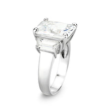 Load image into Gallery viewer, LO5S218- Sterling Silver Ring with CZ In Clear High Polished( NO Plating)