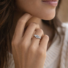 Load image into Gallery viewer, TK057 - High polished (no plating) Stainless Steel Ring with AAA Grade CZ  in Clear