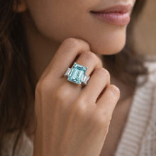 Load image into Gallery viewer, TK1862 - High polished (no plating) Stainless Steel Ring with Top Grade Crystal  in Sea Blue