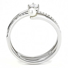 Load image into Gallery viewer, DA134 - High polished (no plating) Stainless Steel Ring with AAA Grade CZ  in Clear