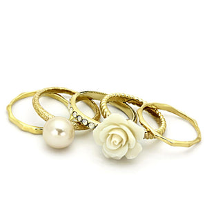 LO3008 - Gold Brass Ring with Synthetic Pearl in White