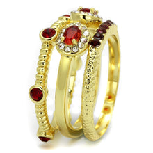 Load image into Gallery viewer, LO4116 - Gold Brass Ring with Top Grade Crystal  in Siam