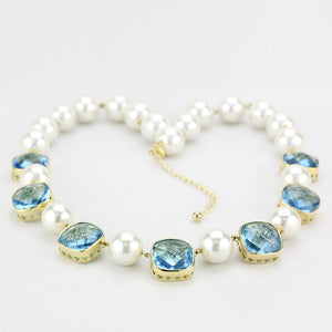 LO4706 - Gold Brass Necklace with Synthetic Synthetic Glass in Sea Blue