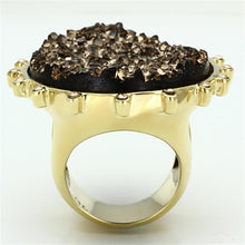 Load image into Gallery viewer, VL087 - IP Gold(Ion Plating) Brass Ring with Synthetic Synthetic Stone in Champagne