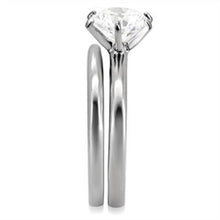 Load image into Gallery viewer, TK097 - High polished (no plating) Stainless Steel Ring with AAA Grade CZ  in Clear