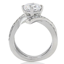 Load image into Gallery viewer, TK169 - High polished (no plating) Stainless Steel Ring with AAA Grade CZ  in Clear