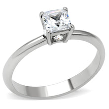Load image into Gallery viewer, TK202 - High polished (no plating) Stainless Steel Ring with AAA Grade CZ  in Clear