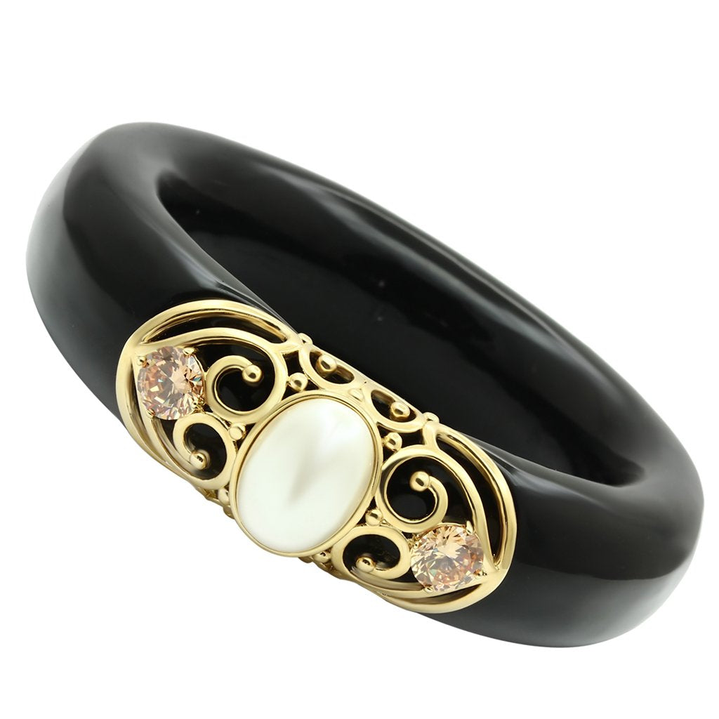 VL032 - IP Gold(Ion Plating) Brass Bangle with Synthetic Pearl in White