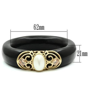 VL032 - IP Gold(Ion Plating) Brass Bangle with Synthetic Pearl in White